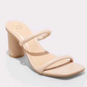 Nude square toe heels